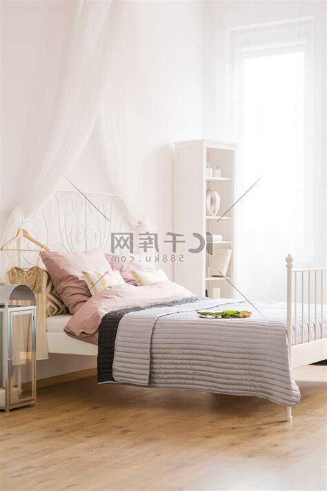 床 窗